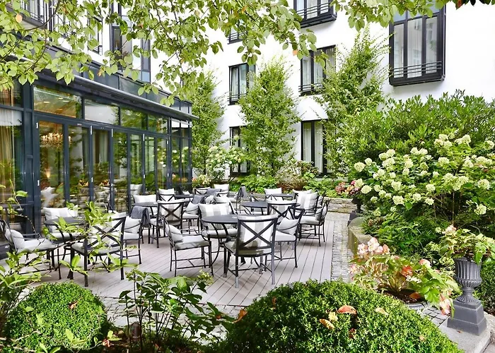Hotel Muenchen Palace